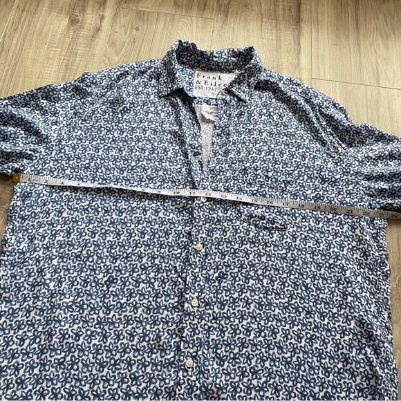 Frank & Eileen blue white flower print button down modal shirt size S - Picture 8 of 10